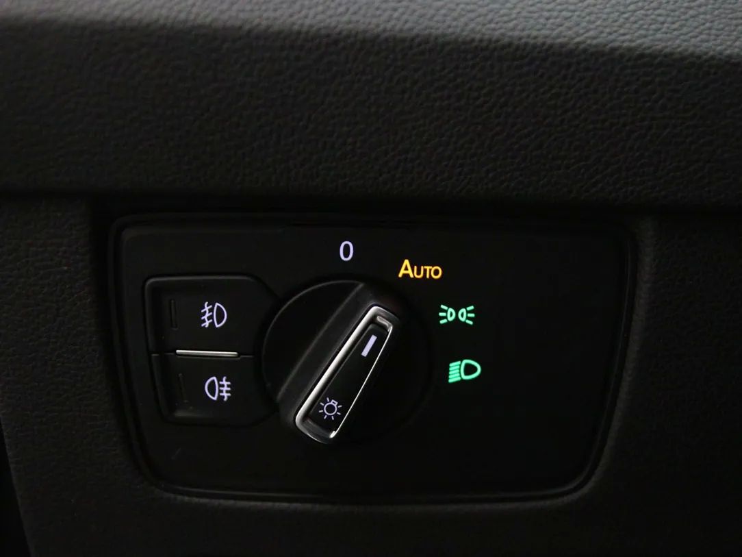 Volkswagen Passat | 25