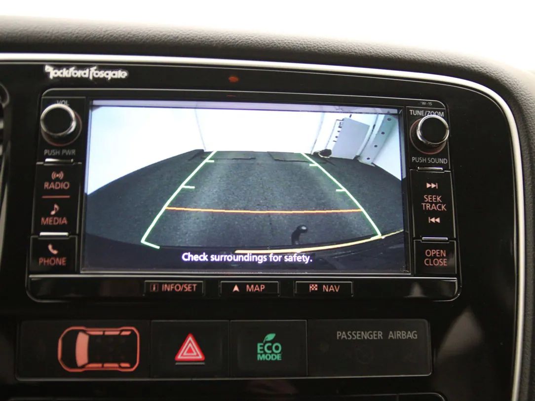 Mitsubishi Outlander | 24