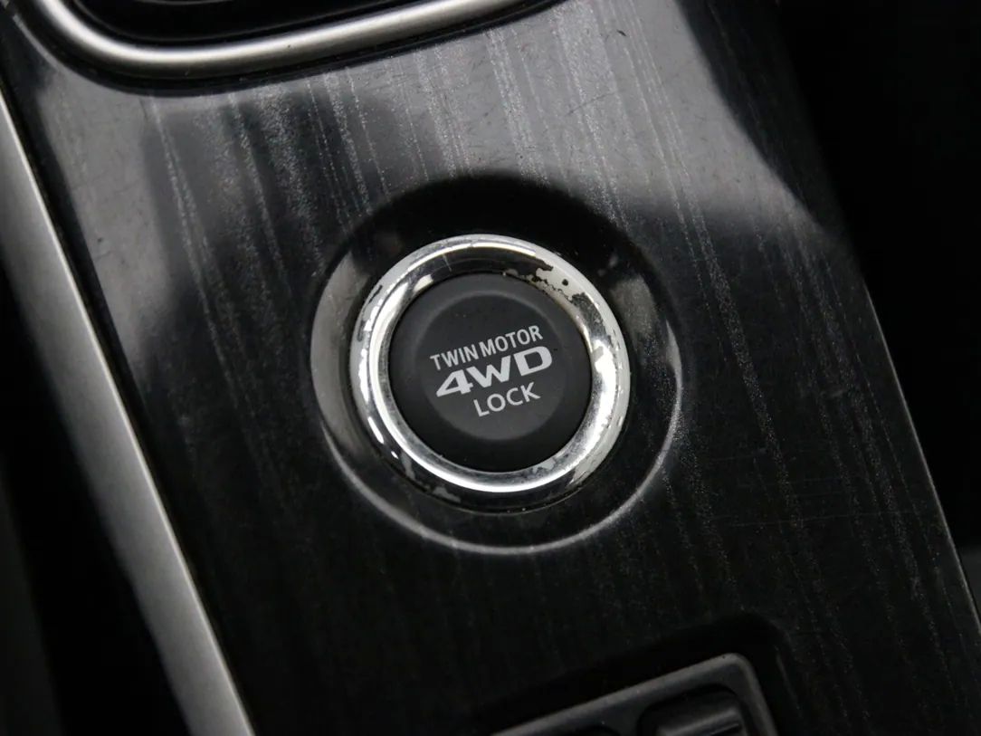 Mitsubishi Outlander | 28