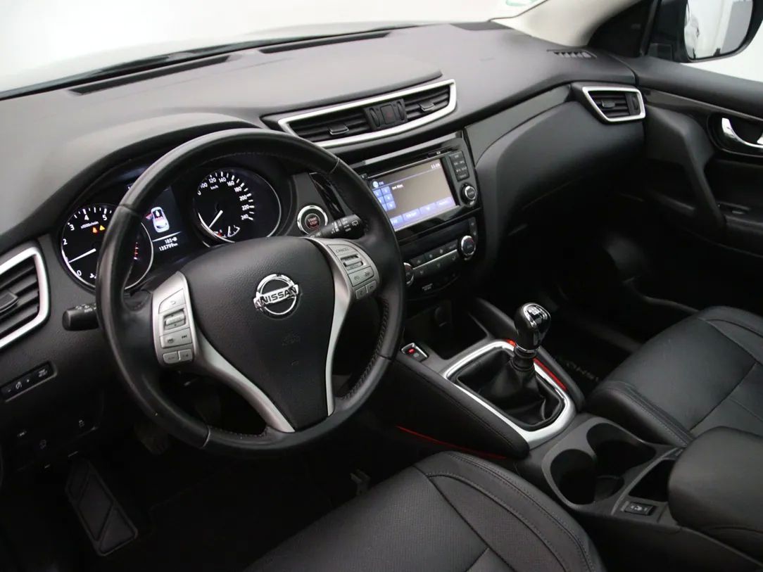 Nissan Qashqai | 15