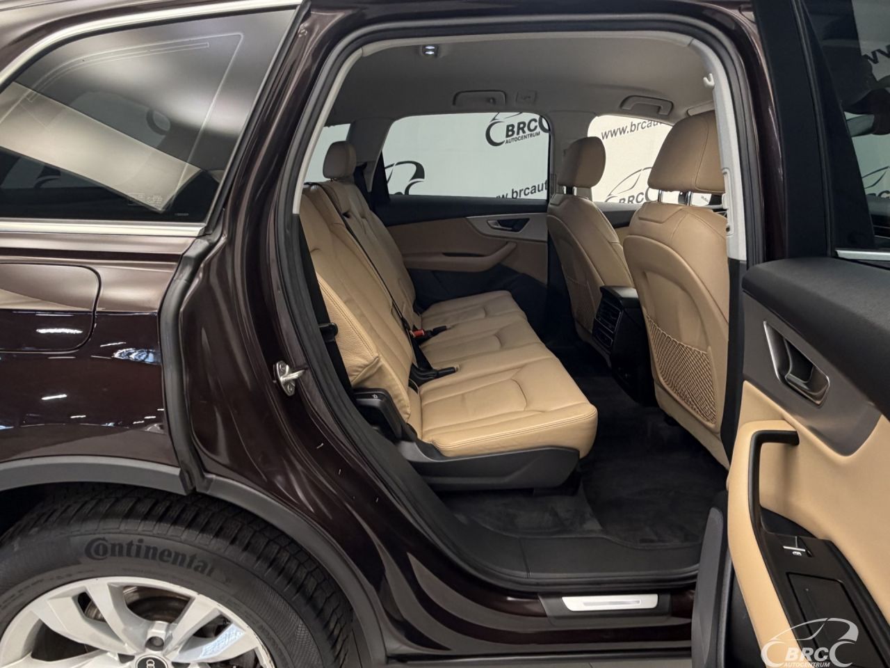 Audi Q7 | 9