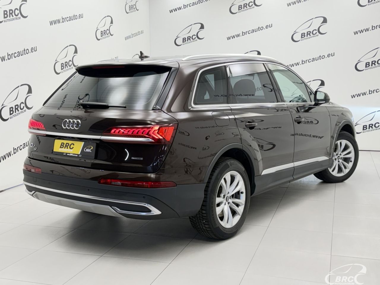 Audi Q7 | 1