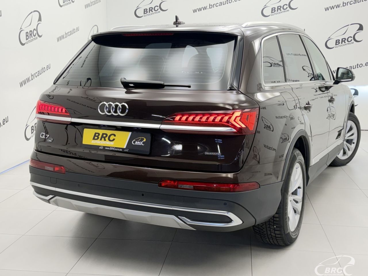 Audi Q7 | 52