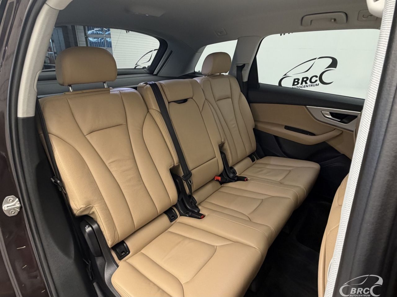 Audi Q7 | 11