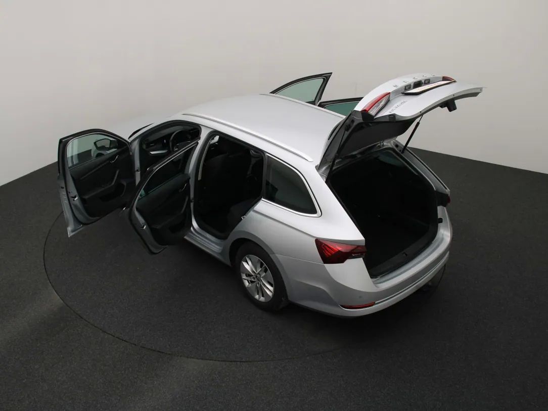 Skoda Octavia | 12