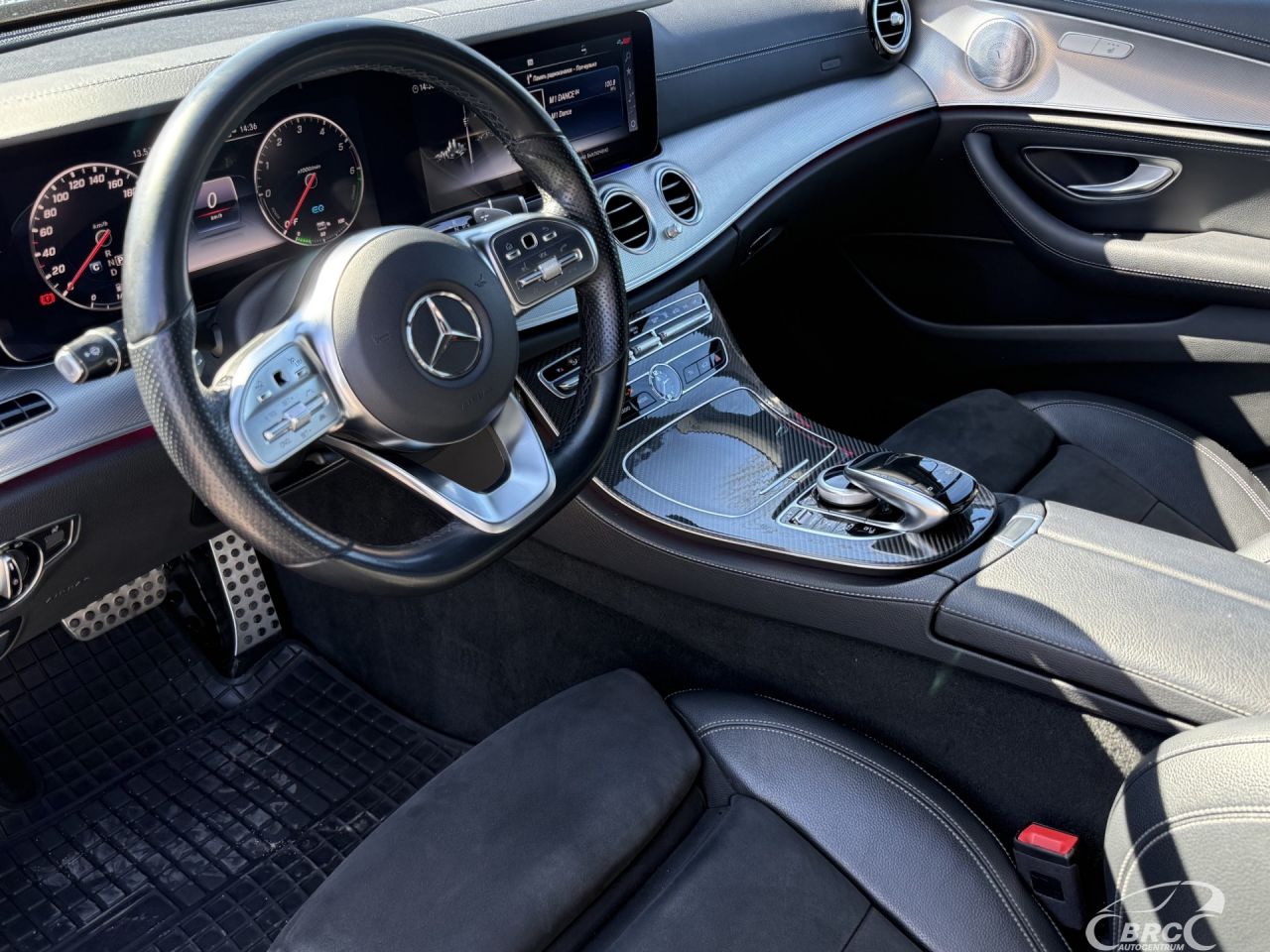 Mercedes-Benz E300 | 18