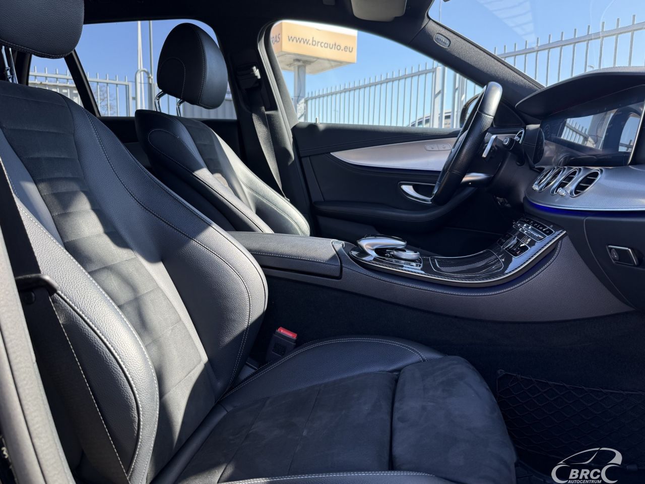 Mercedes-Benz E300 | 5