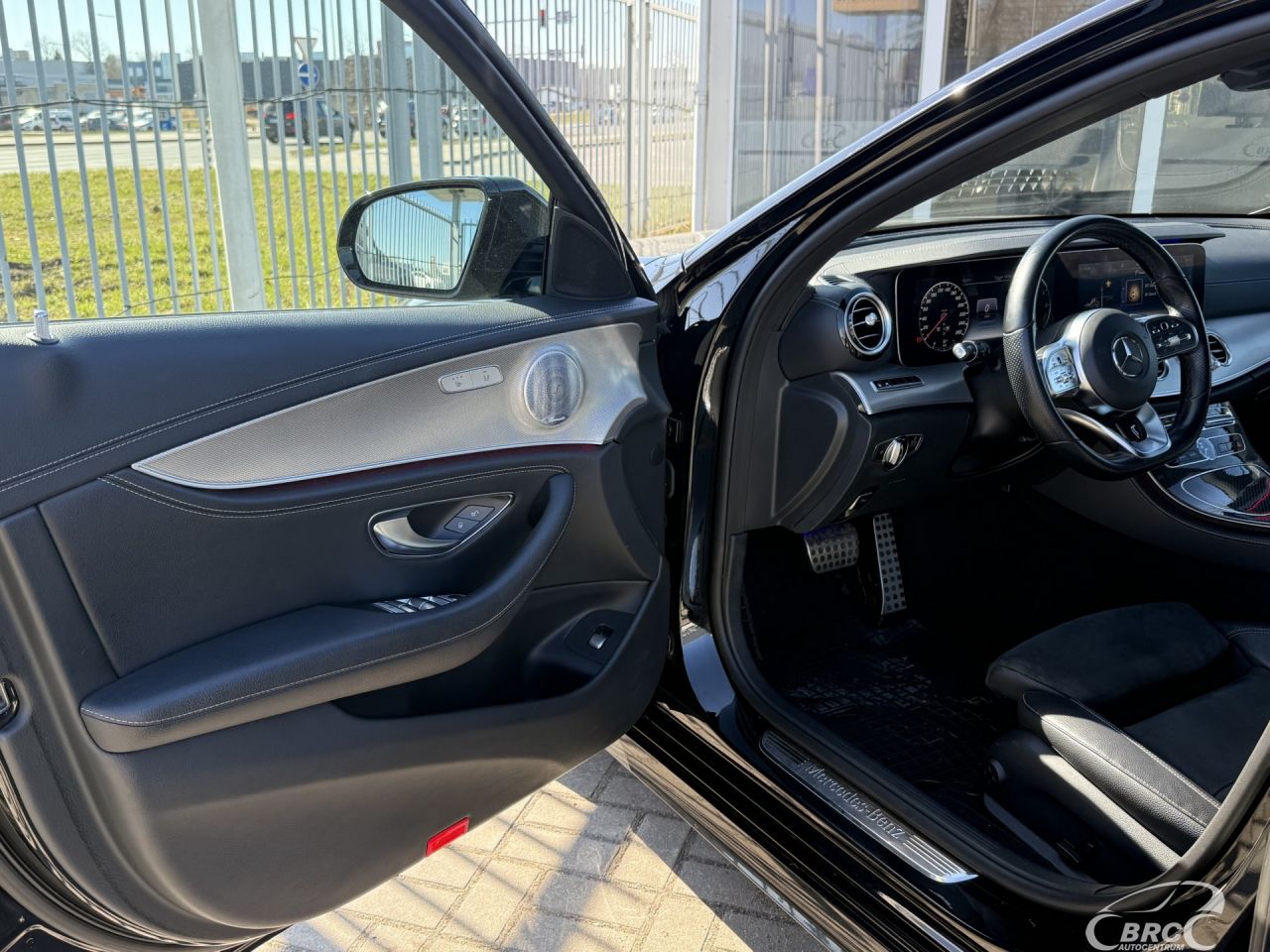 Mercedes-Benz E300 | 14