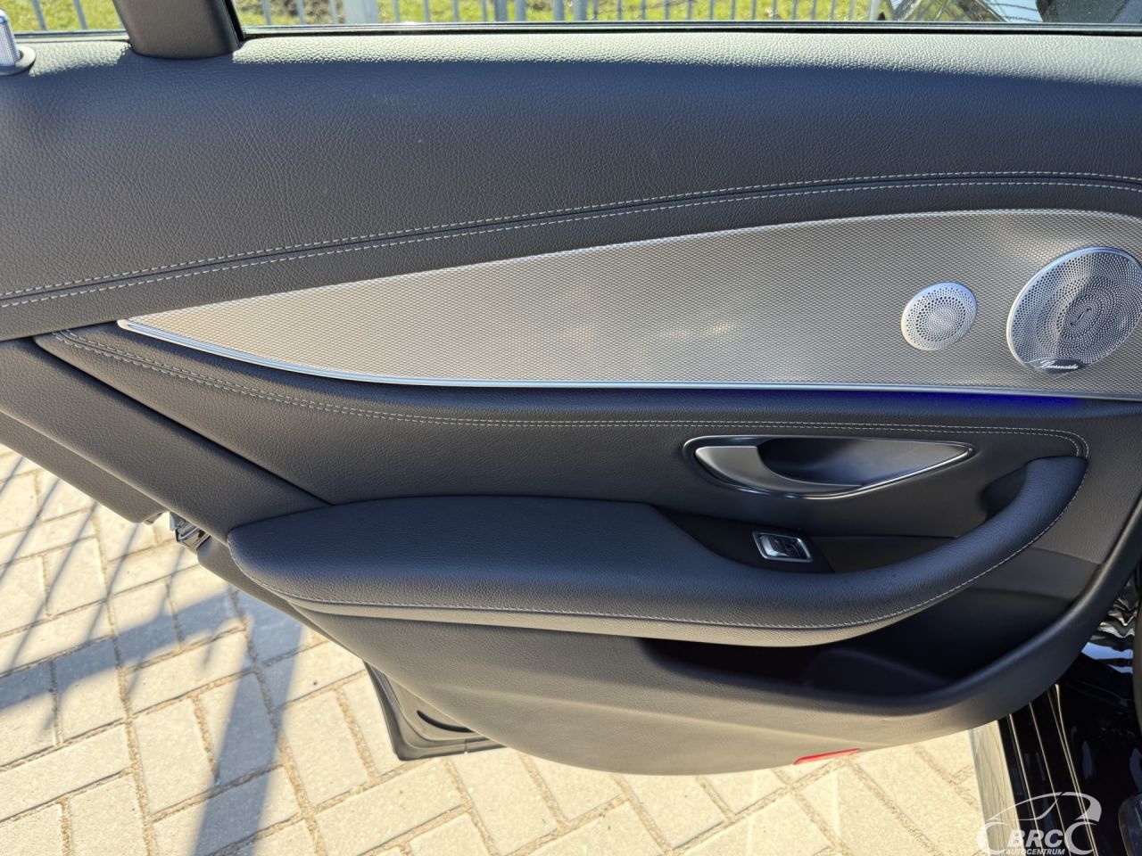 Mercedes-Benz E300 | 11