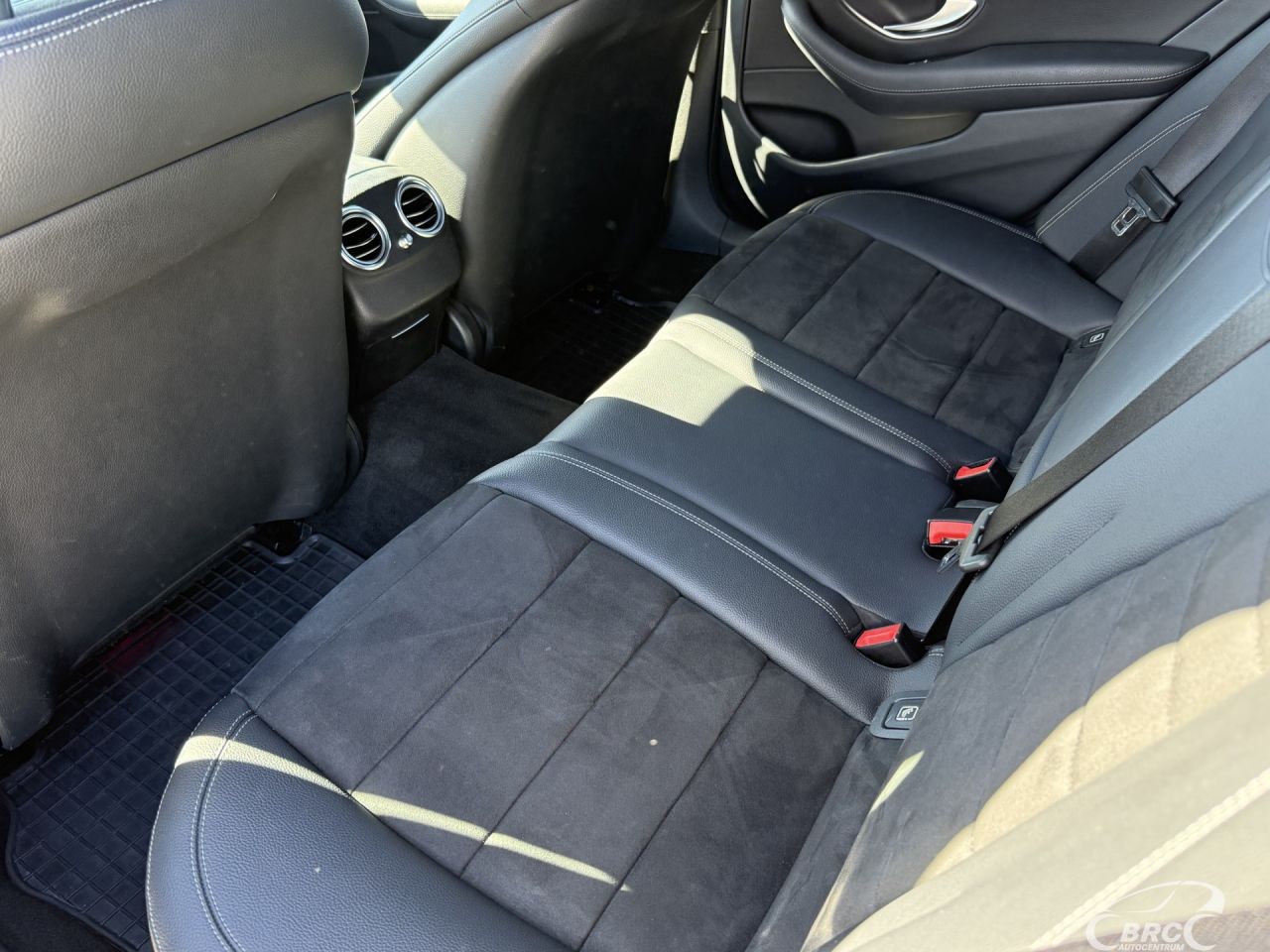 Mercedes-Benz E300 | 13