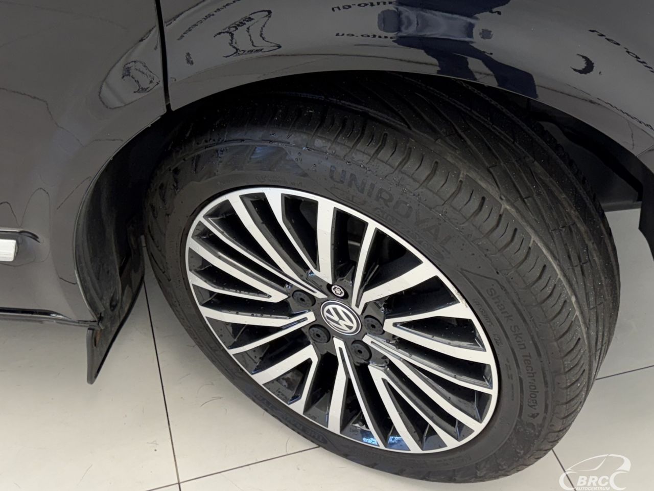 Volkswagen Multivan | 72