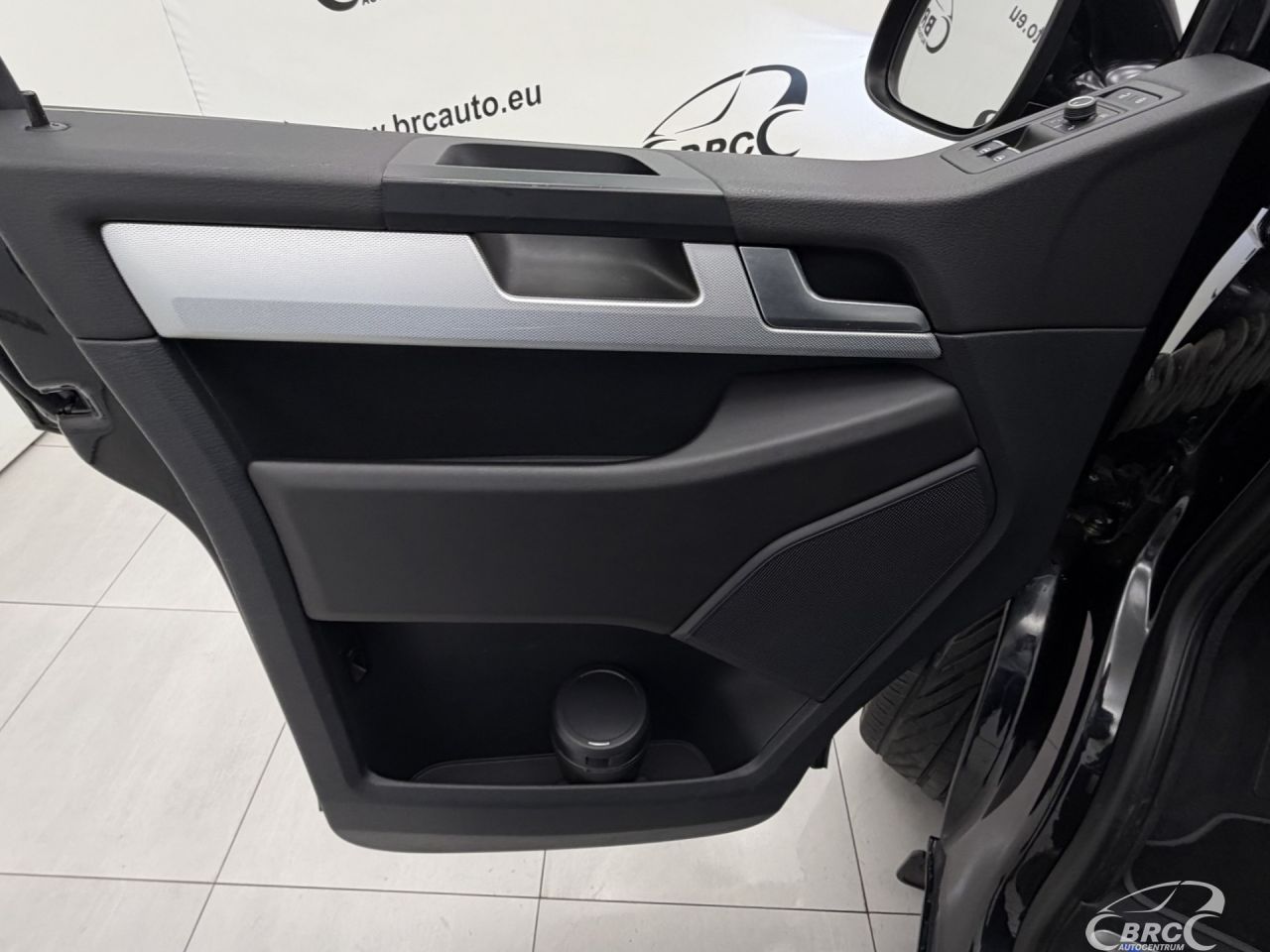 Volkswagen Multivan | 22