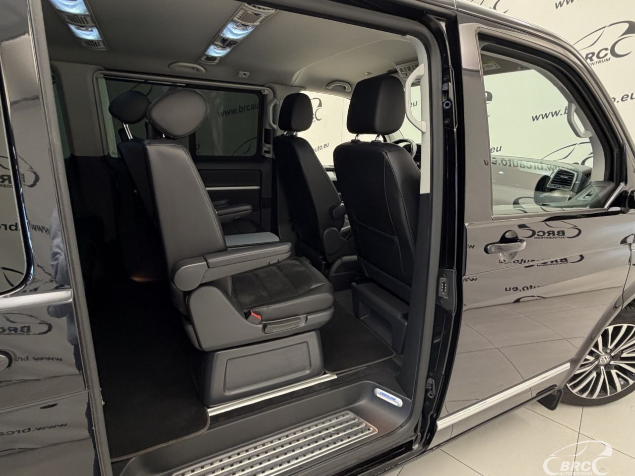 Volkswagen Multivan | 11