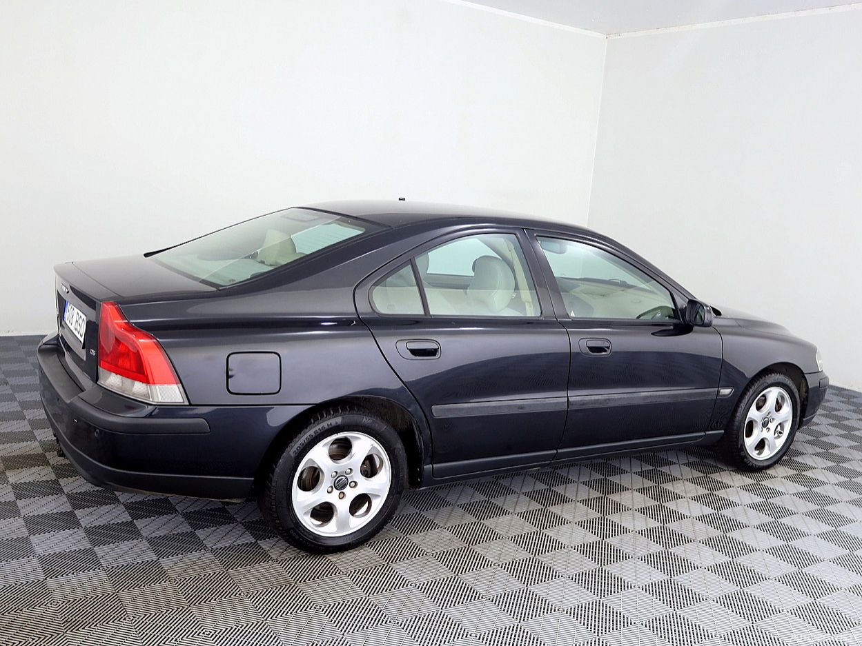 Volvo S60 | 2