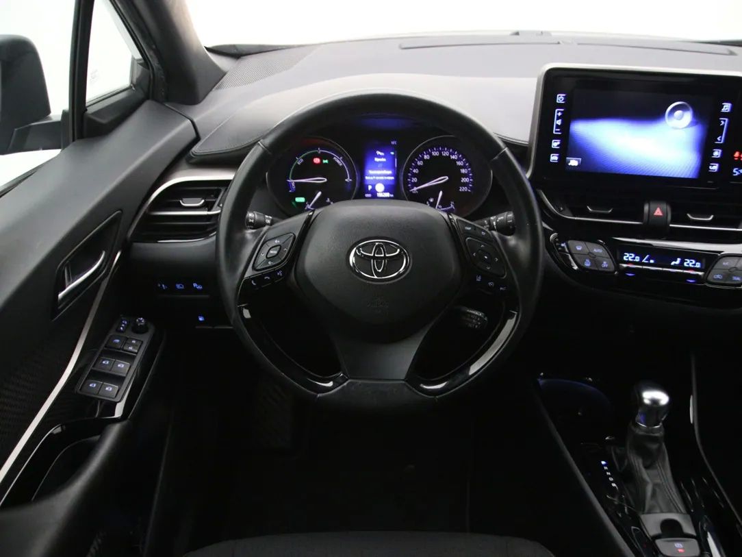 Toyota C-HR | 16