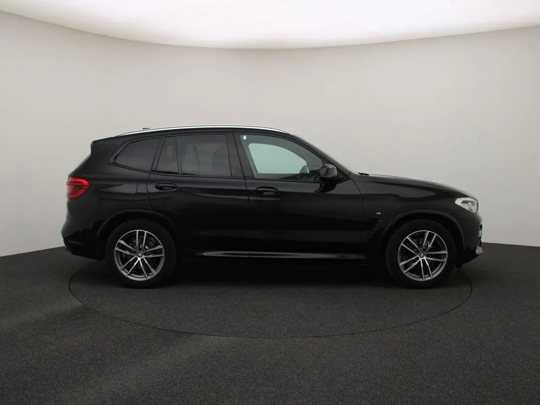 BMW X3 | 8
