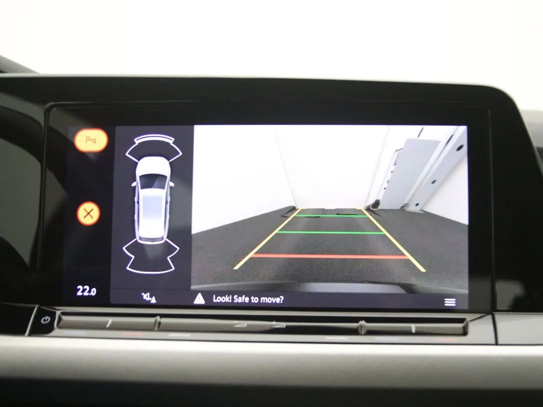 Volkswagen Golf | 24