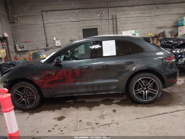 Porsche Macan | 13