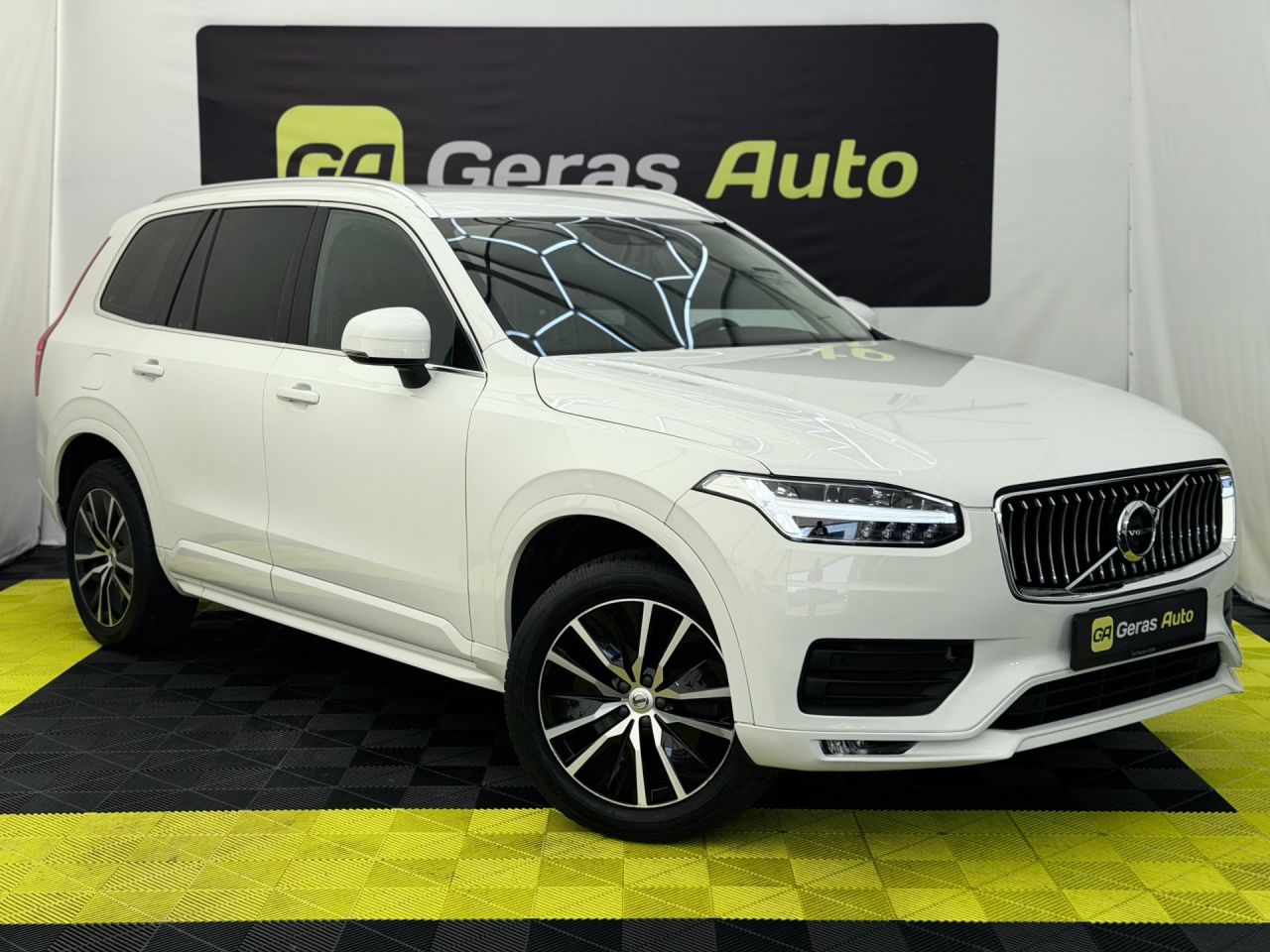 Volvo XC90 | 2