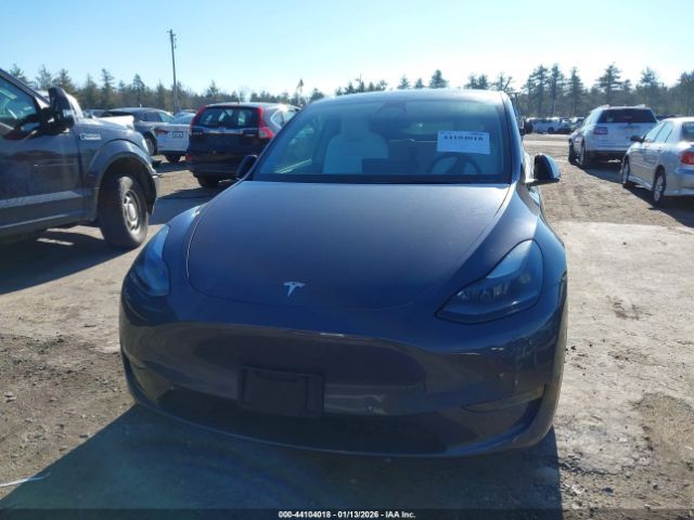 Tesla Model 3 | 11