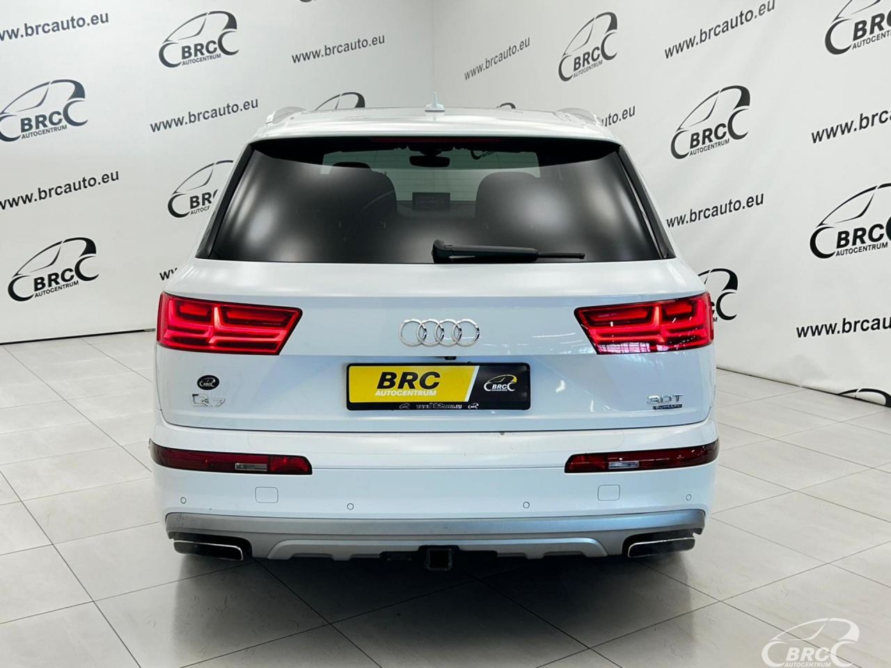 Audi Q7 | 29