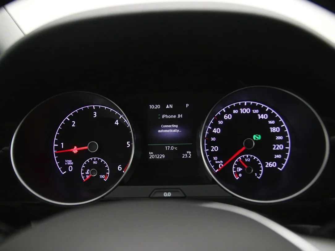 Volkswagen Golf | 17