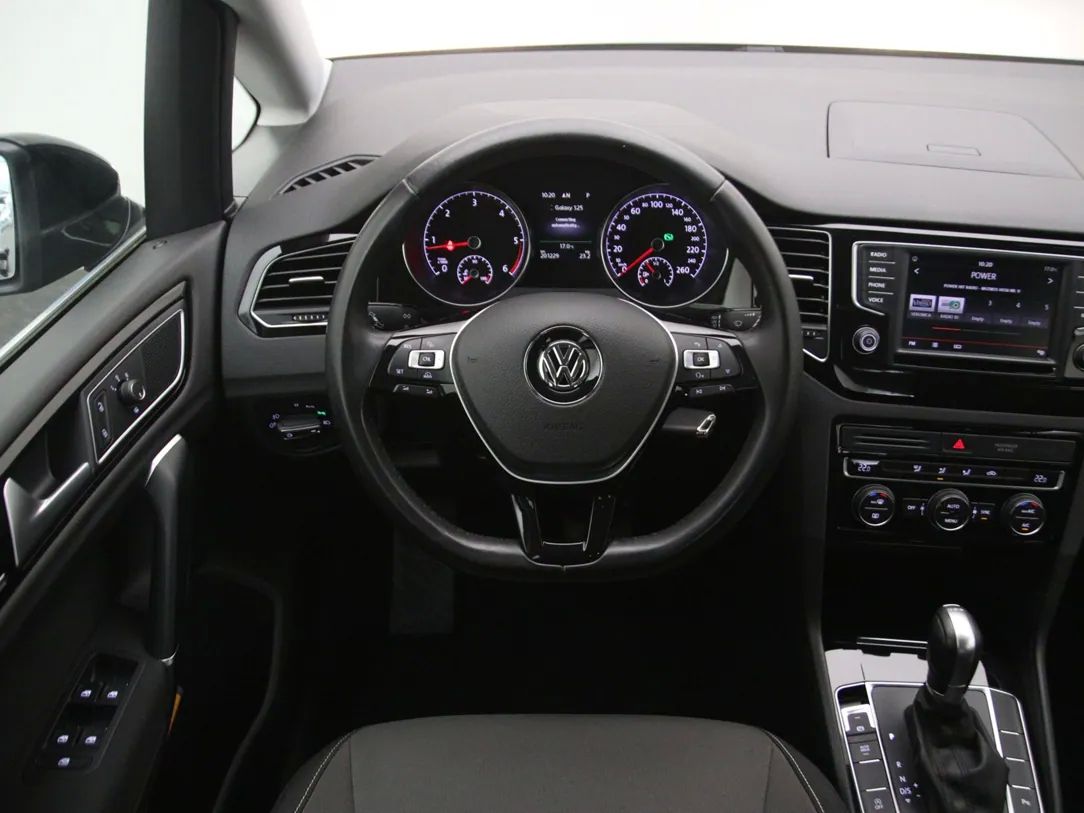 Volkswagen Golf | 15