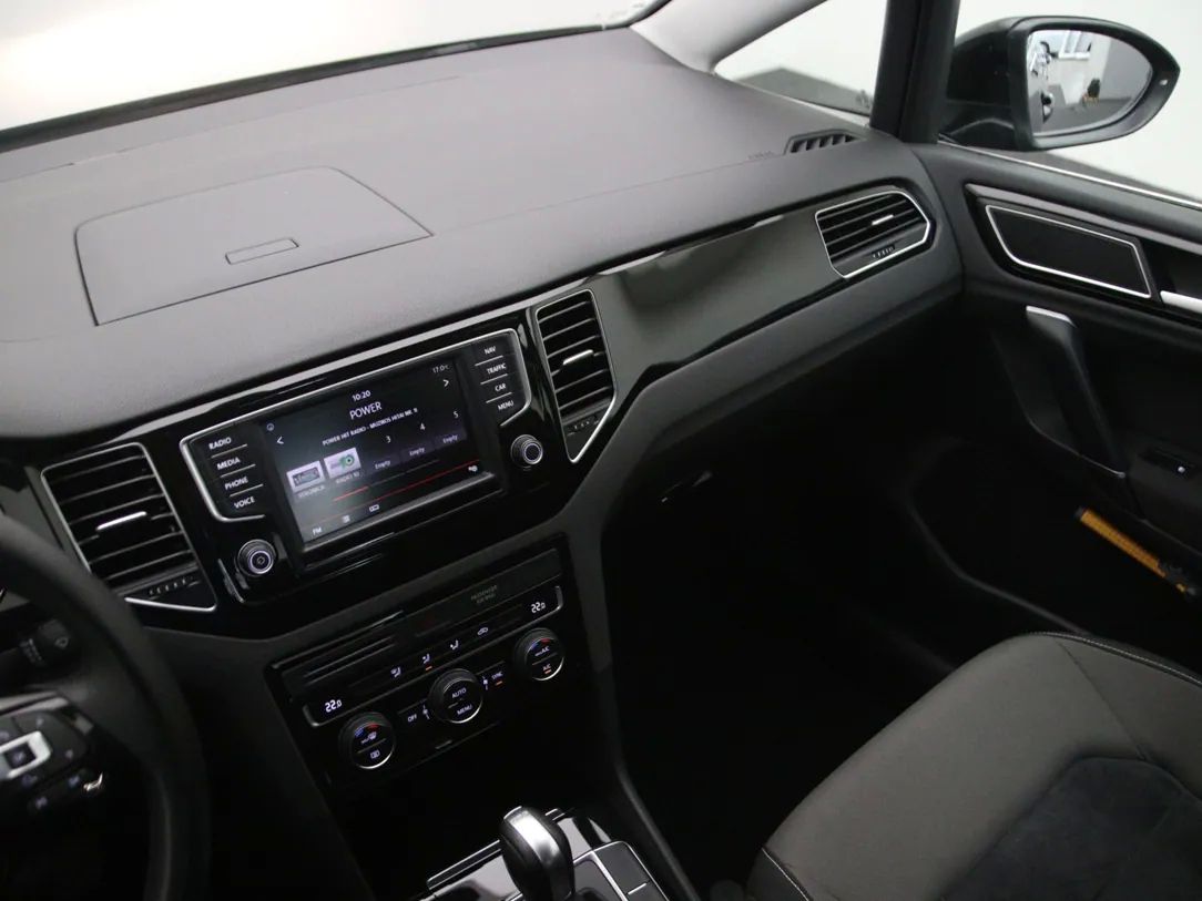 Volkswagen Golf | 18