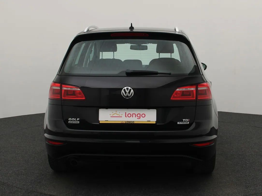 Volkswagen Golf | 4