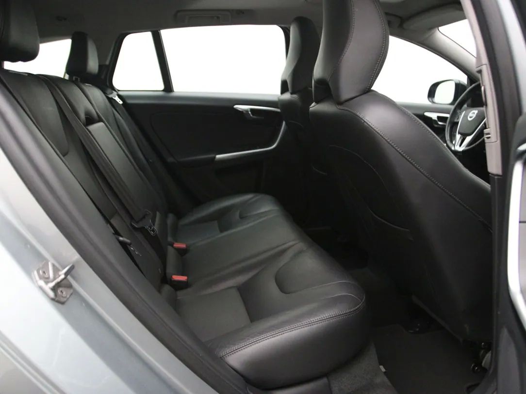 Volvo V60 | 14
