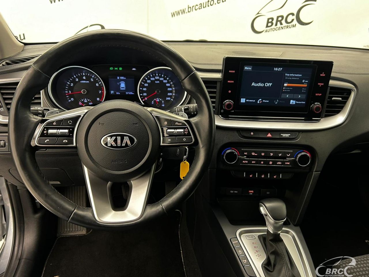 Kia Cee'd | 10
