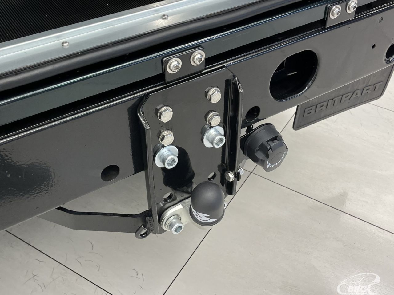 Land Rover Defender | 19