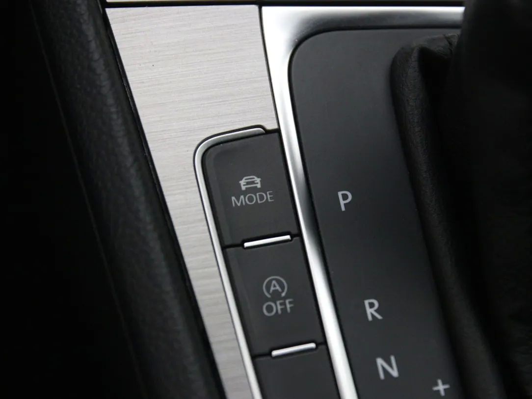 Volkswagen Golf | 29