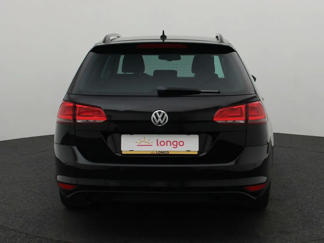 Volkswagen Golf | 4