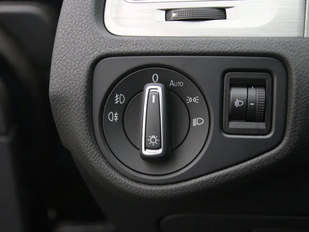 Volkswagen Golf | 26