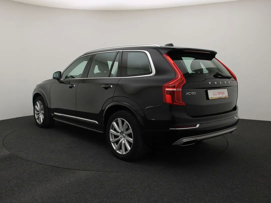Volvo XC90 | 6