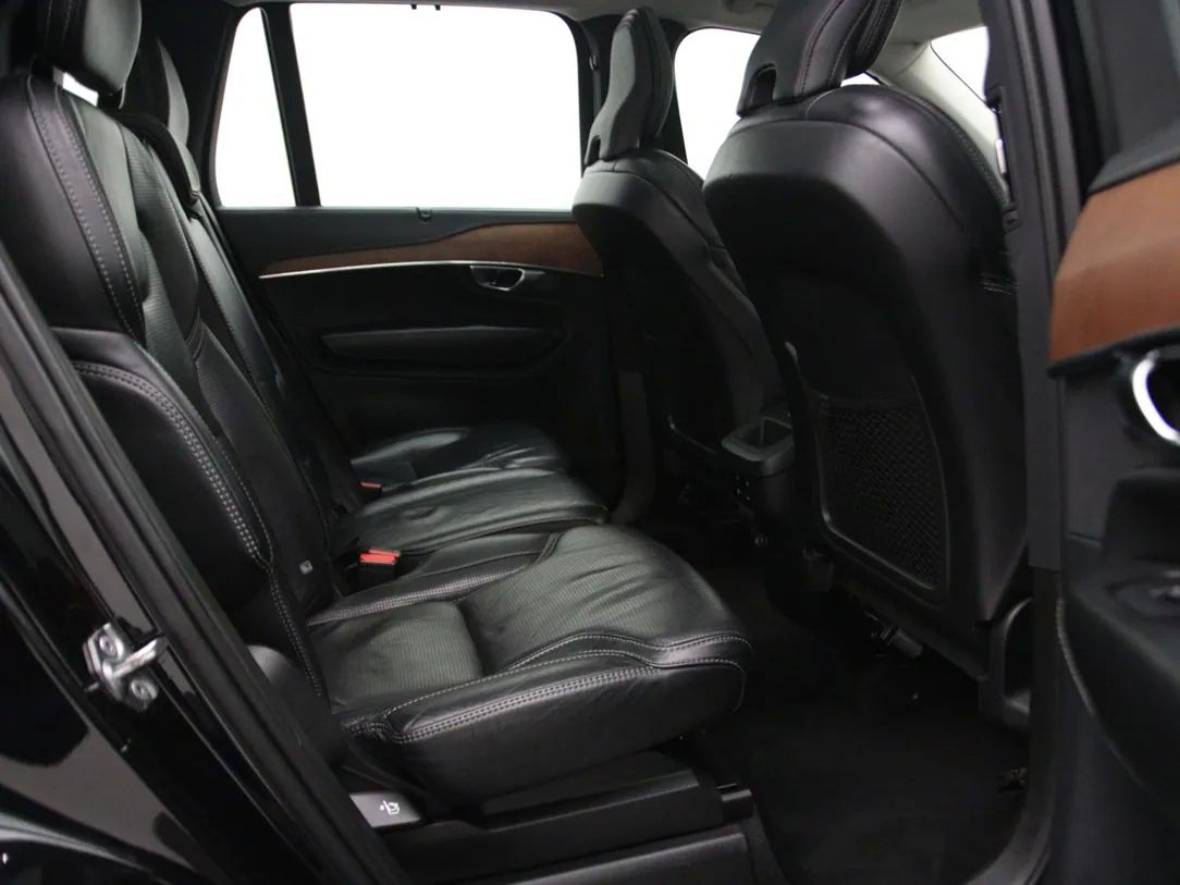 Volvo XC90 | 14
