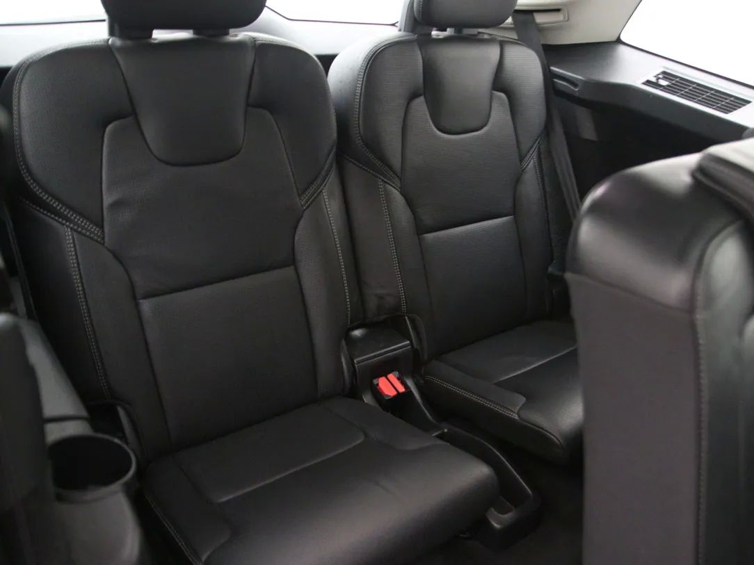 Volvo XC90 | 15