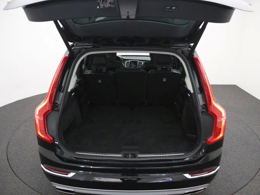 Volvo XC90 | 40