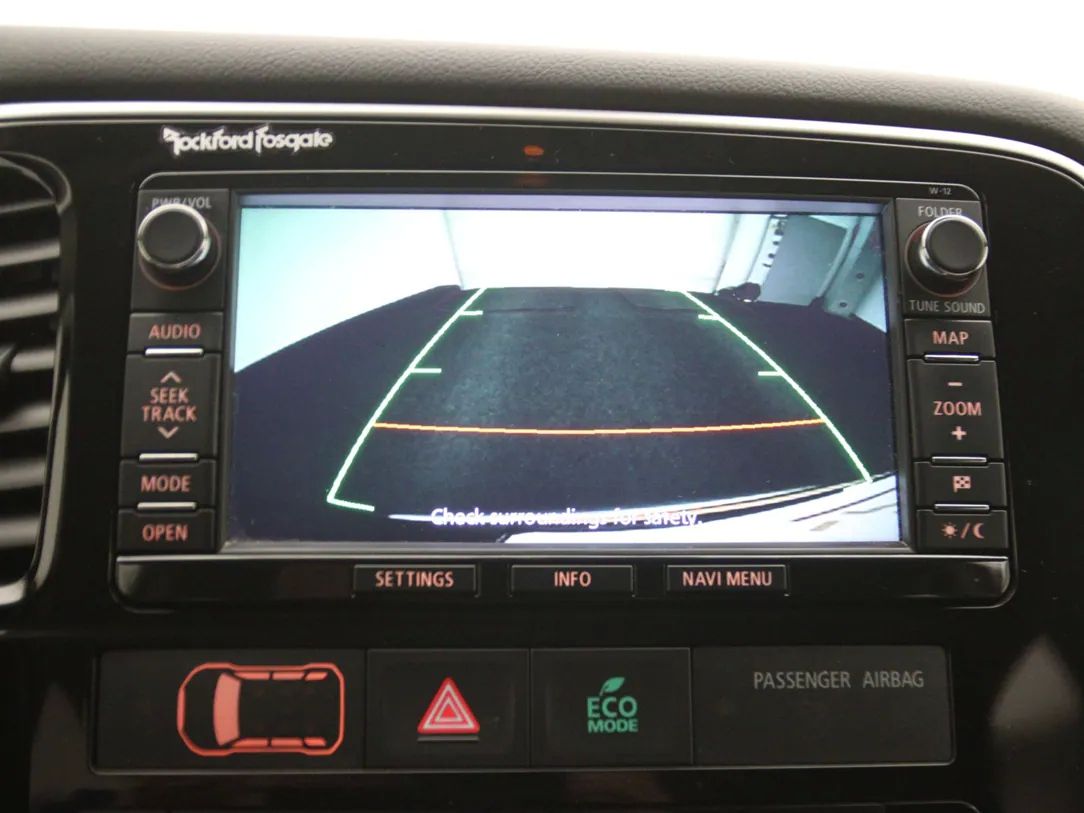 Mitsubishi Outlander | 24