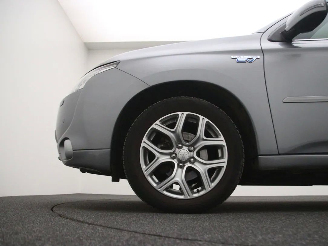 Mitsubishi Outlander | 26