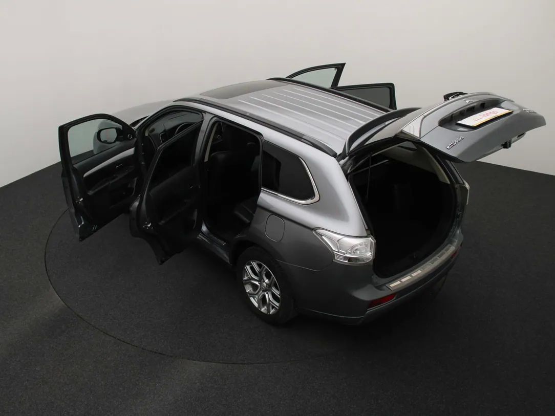 Mitsubishi Outlander | 12