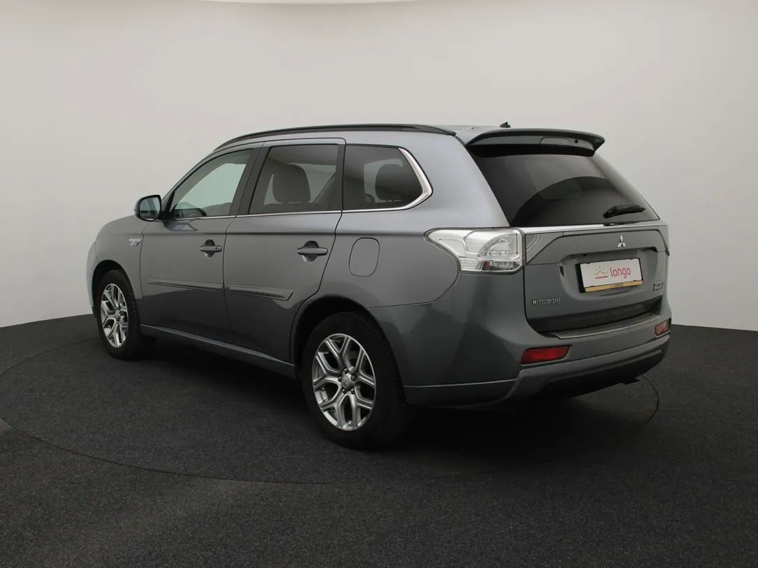 Mitsubishi Outlander | 6