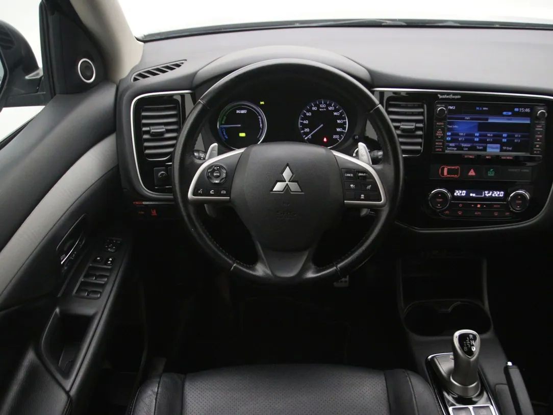 Mitsubishi Outlander | 16