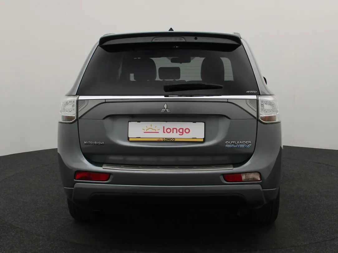 Mitsubishi Outlander | 4