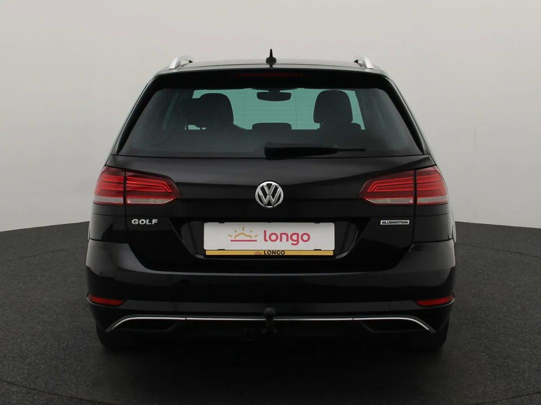 Volkswagen Golf | 4