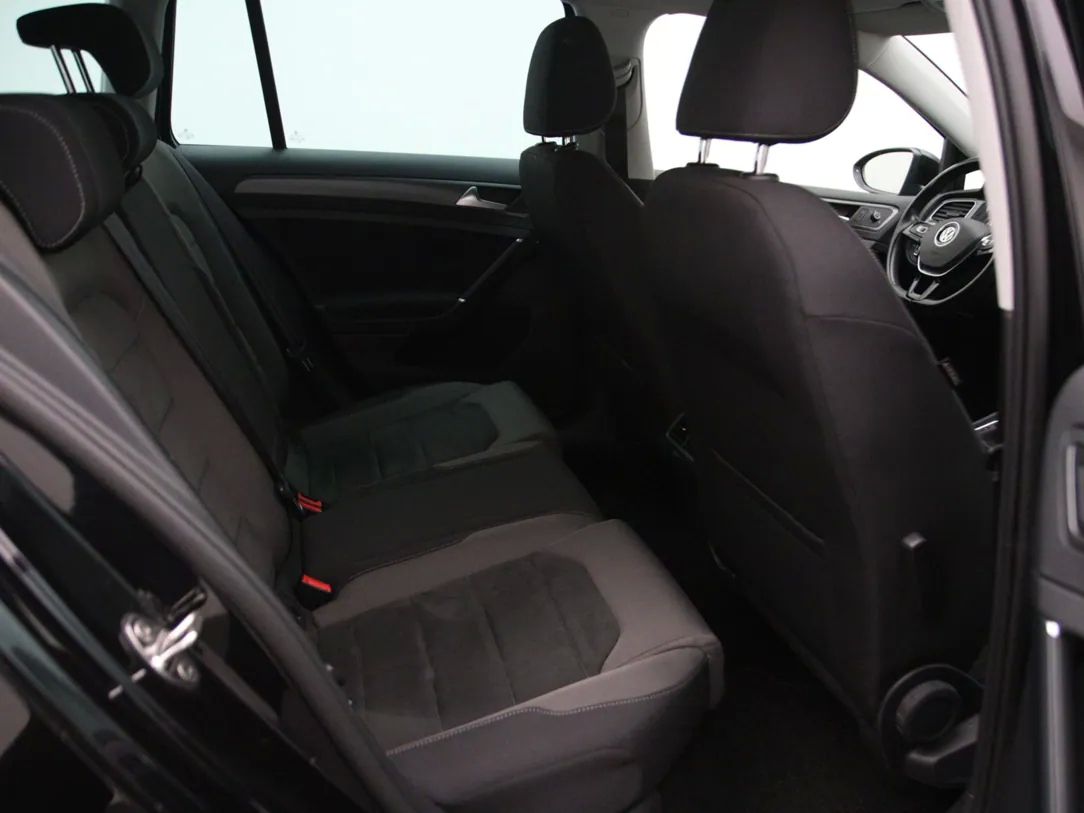 Volkswagen Golf | 14