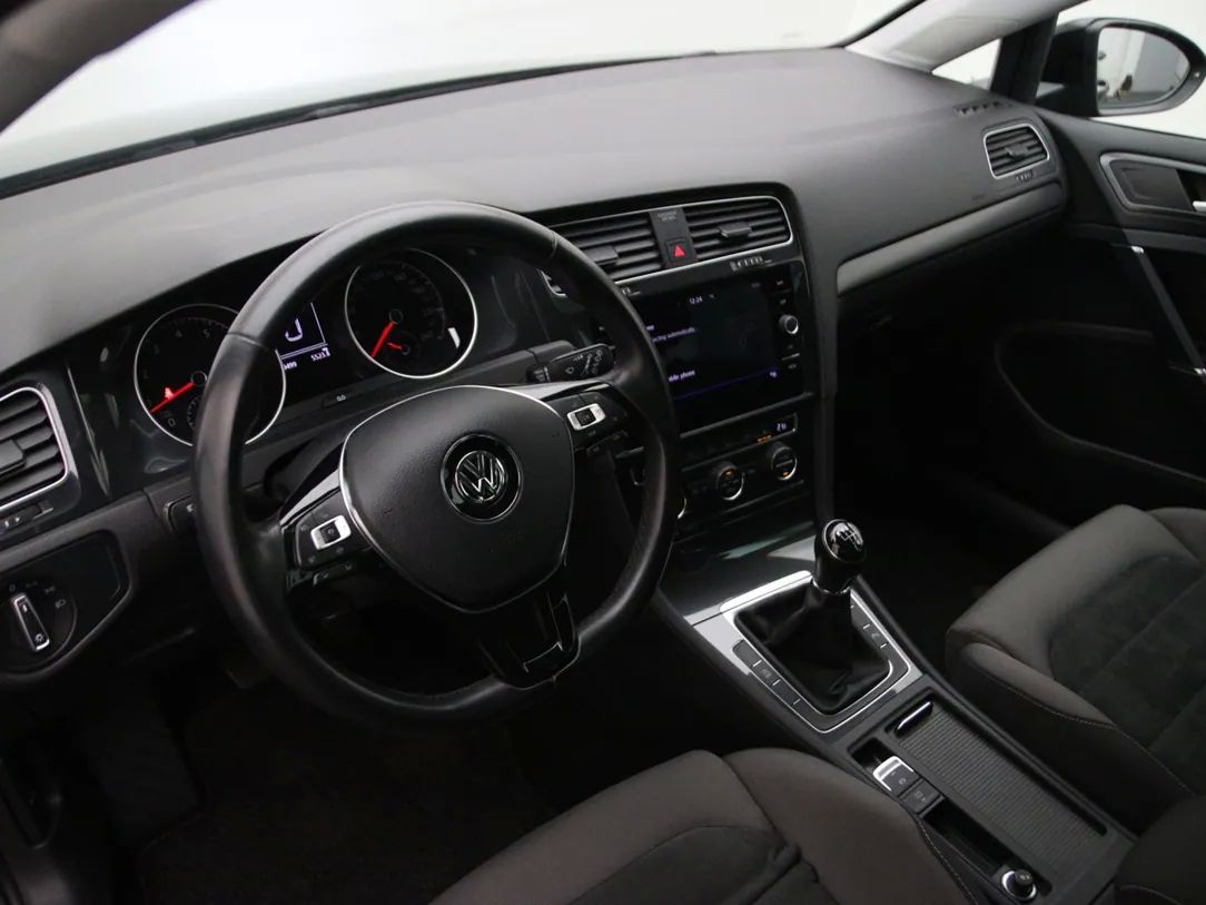 Volkswagen Golf | 15