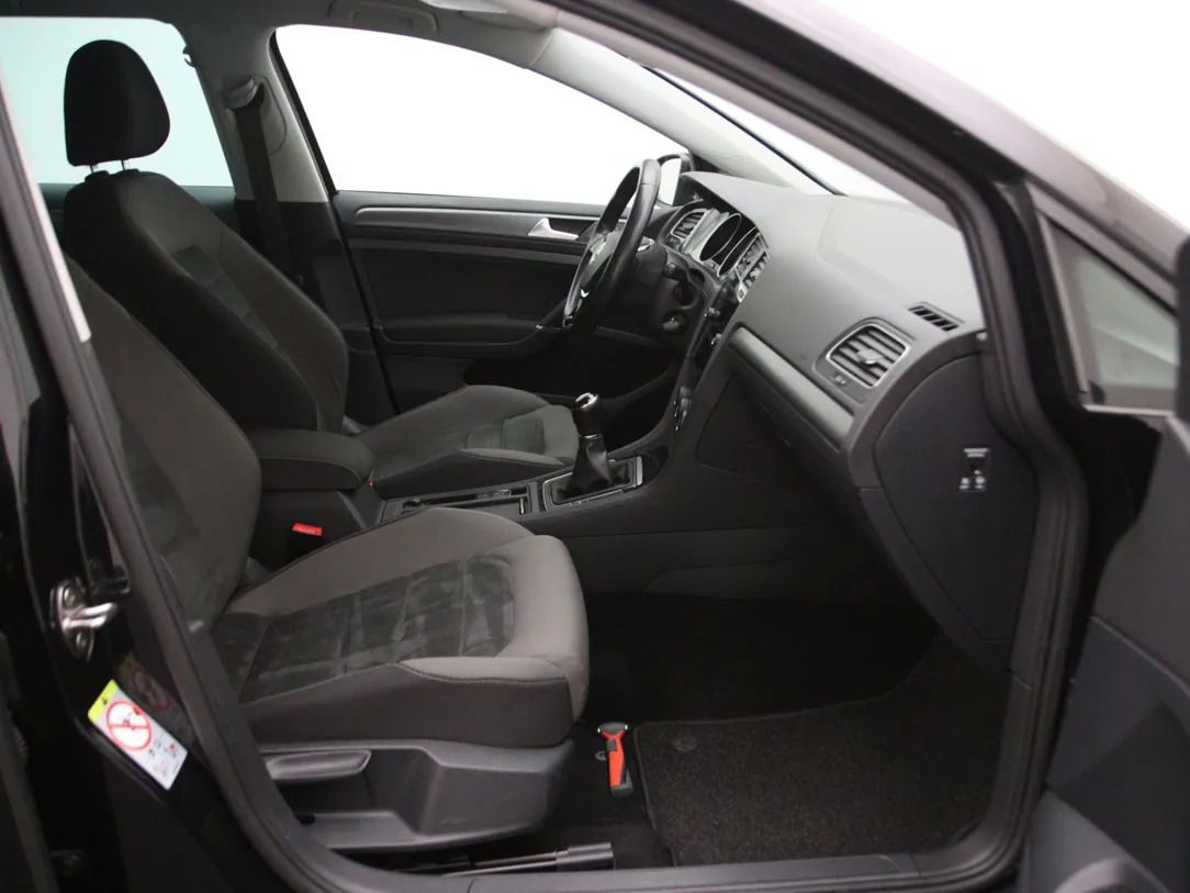 Volkswagen Golf | 13