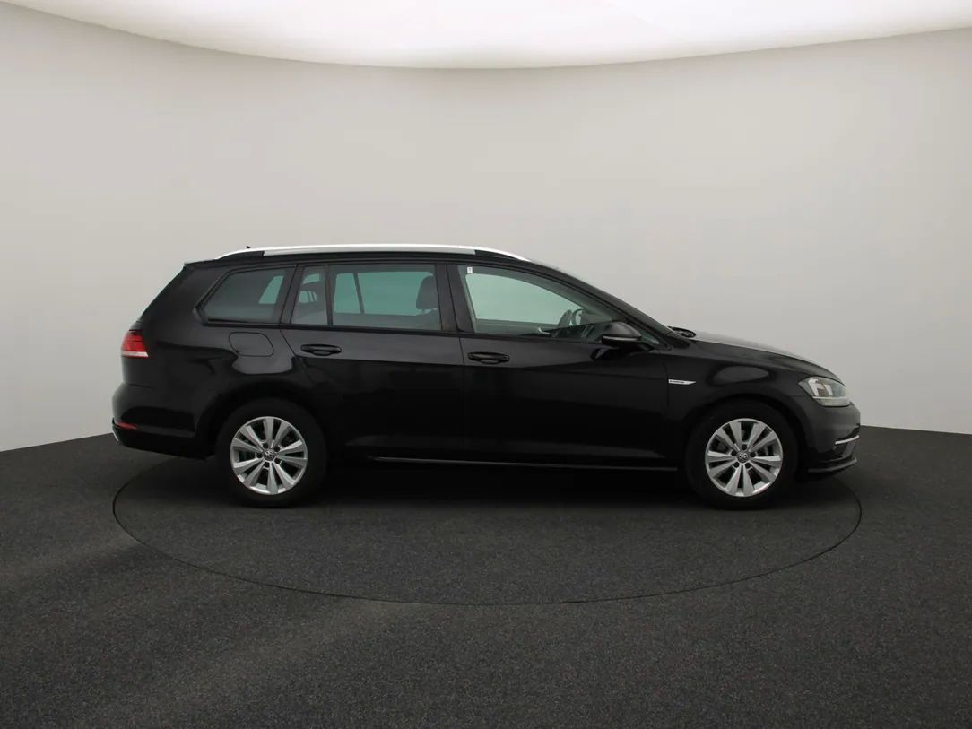 Volkswagen Golf | 8